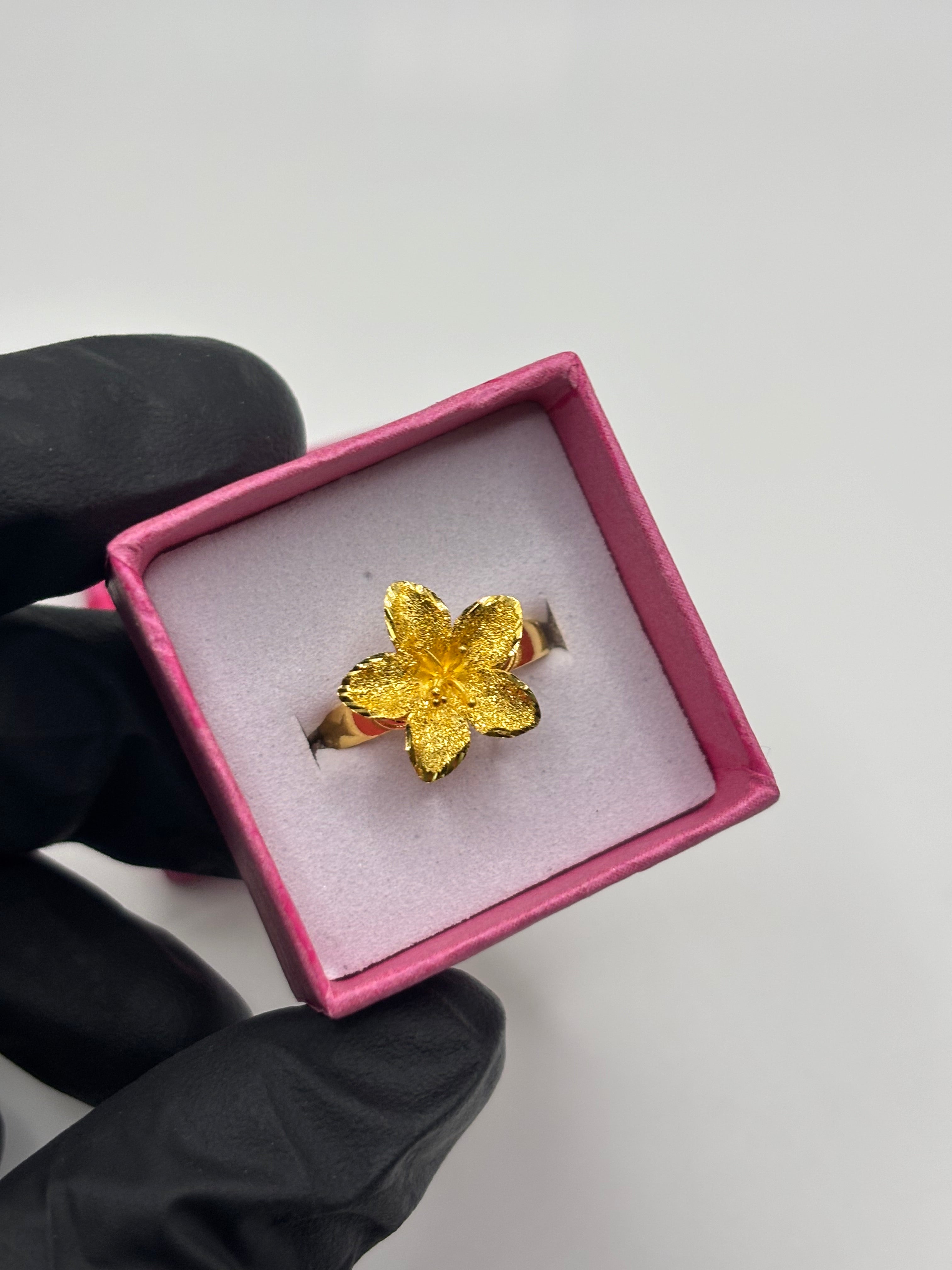 24k Lily Ring