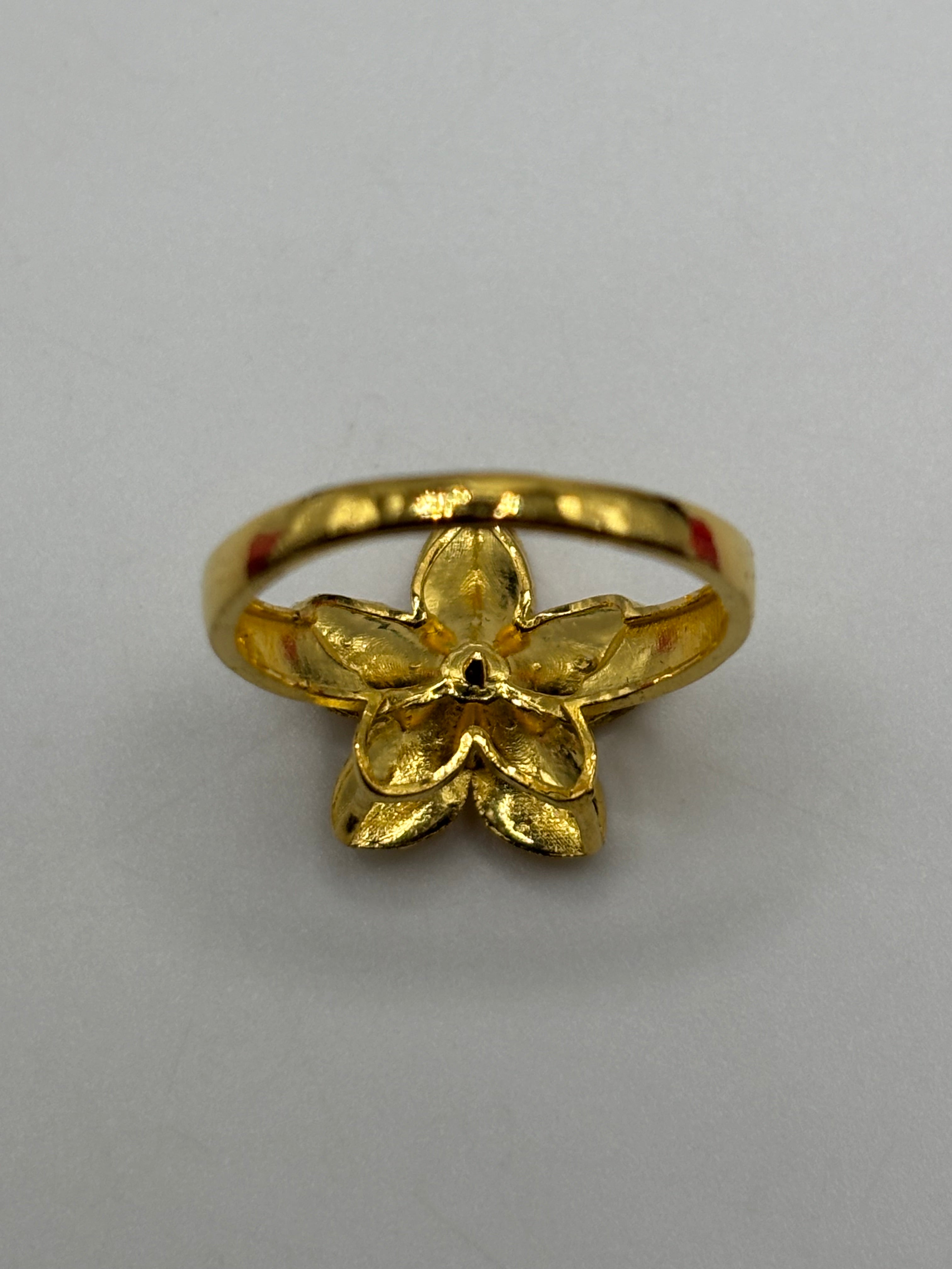 24k Lily Ring