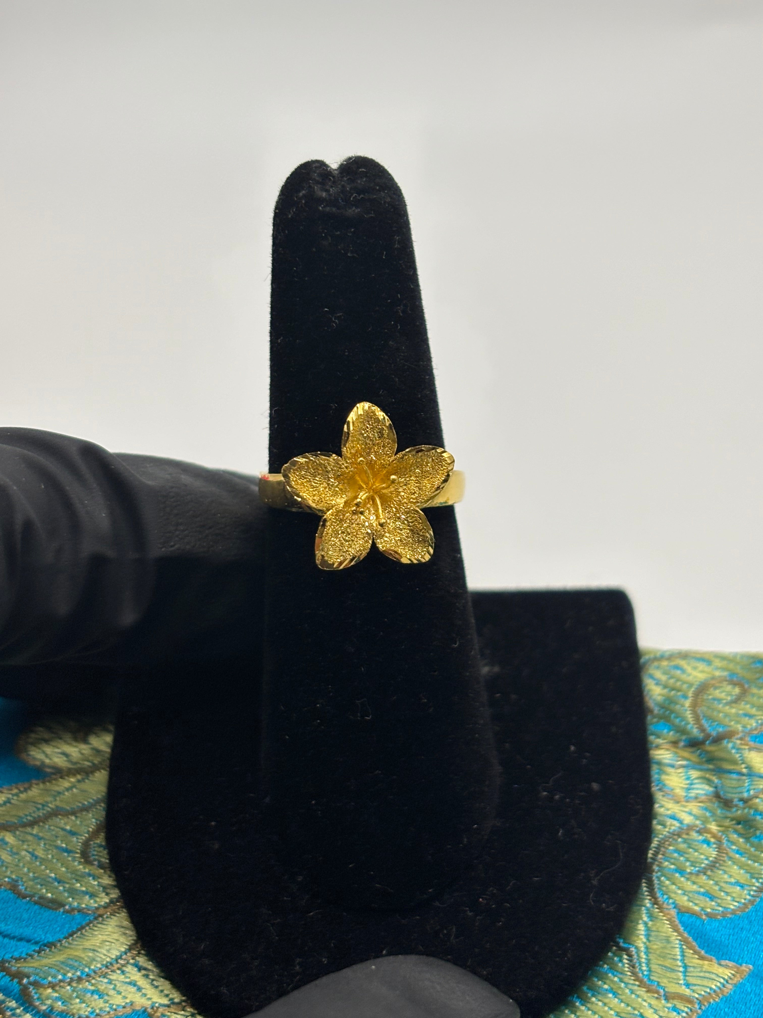 24k Lily Ring