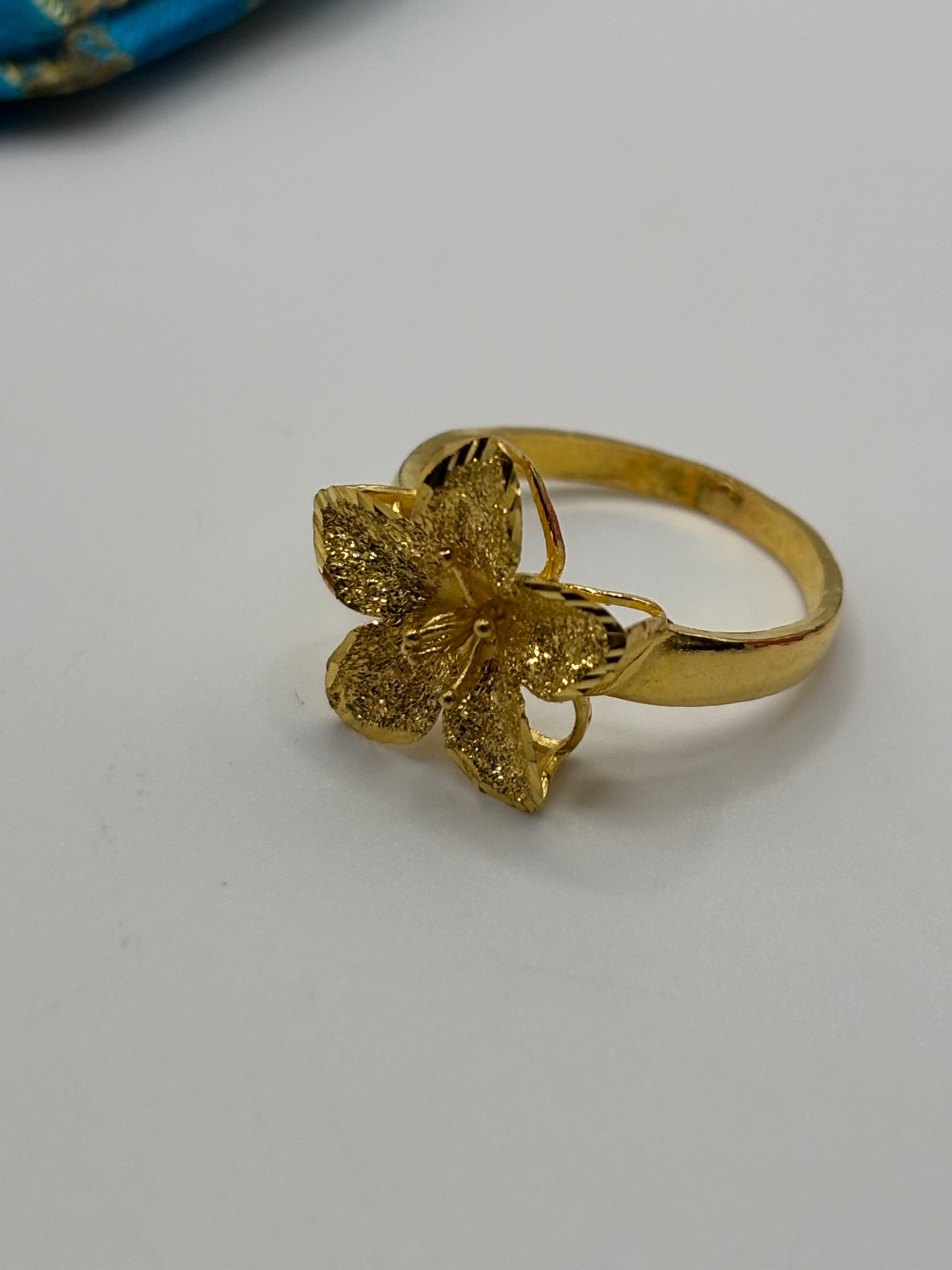 24k Lily Ring